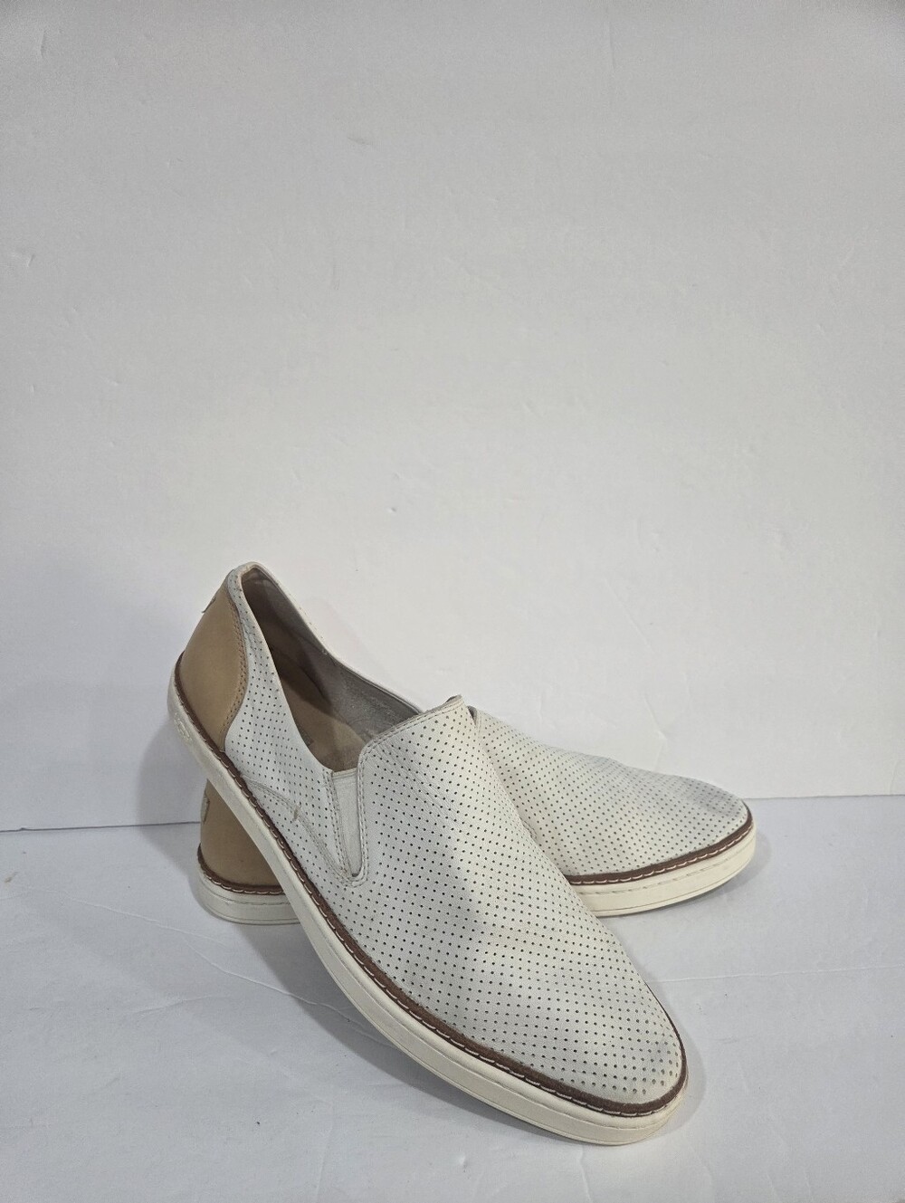 UGG Australia Women's Sz.12 White Perforated Slip-On Loafers with Tan Heel